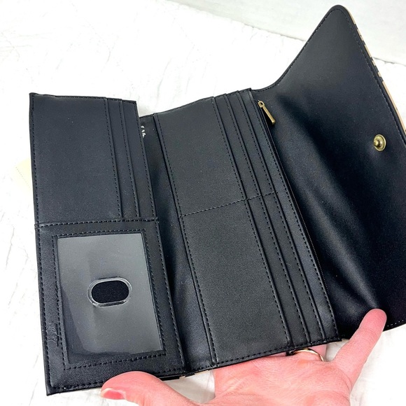 Universal Thread cheetah print Wallet NWT - Picture 12 of 12
